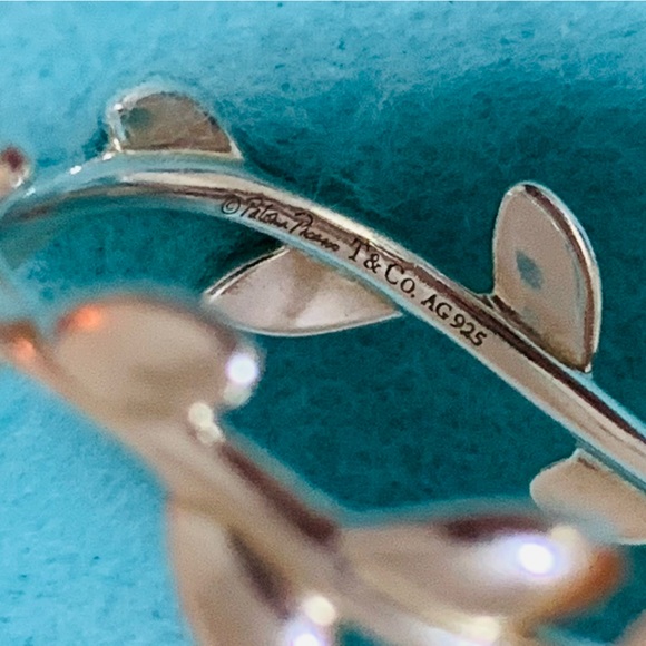 TIFFANY & CO Paloma Picasso
Olive Leaf Band Ring - Picture 6 of 6